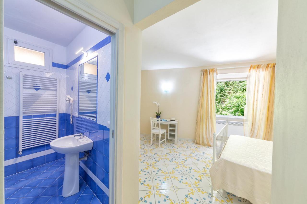 Hotel Il Nespolo Casamicciola Terme Eksteriør billede