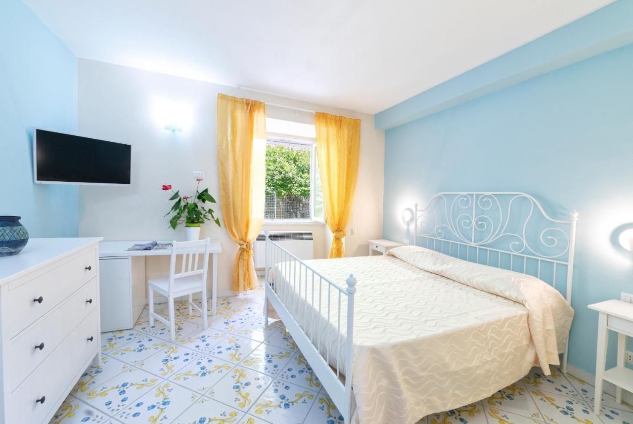 Hotel Il Nespolo Casamicciola Terme Eksteriør billede